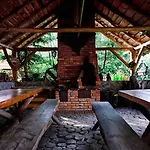 Inn Osrodek Wypoczynkowy Wulpink Majdy